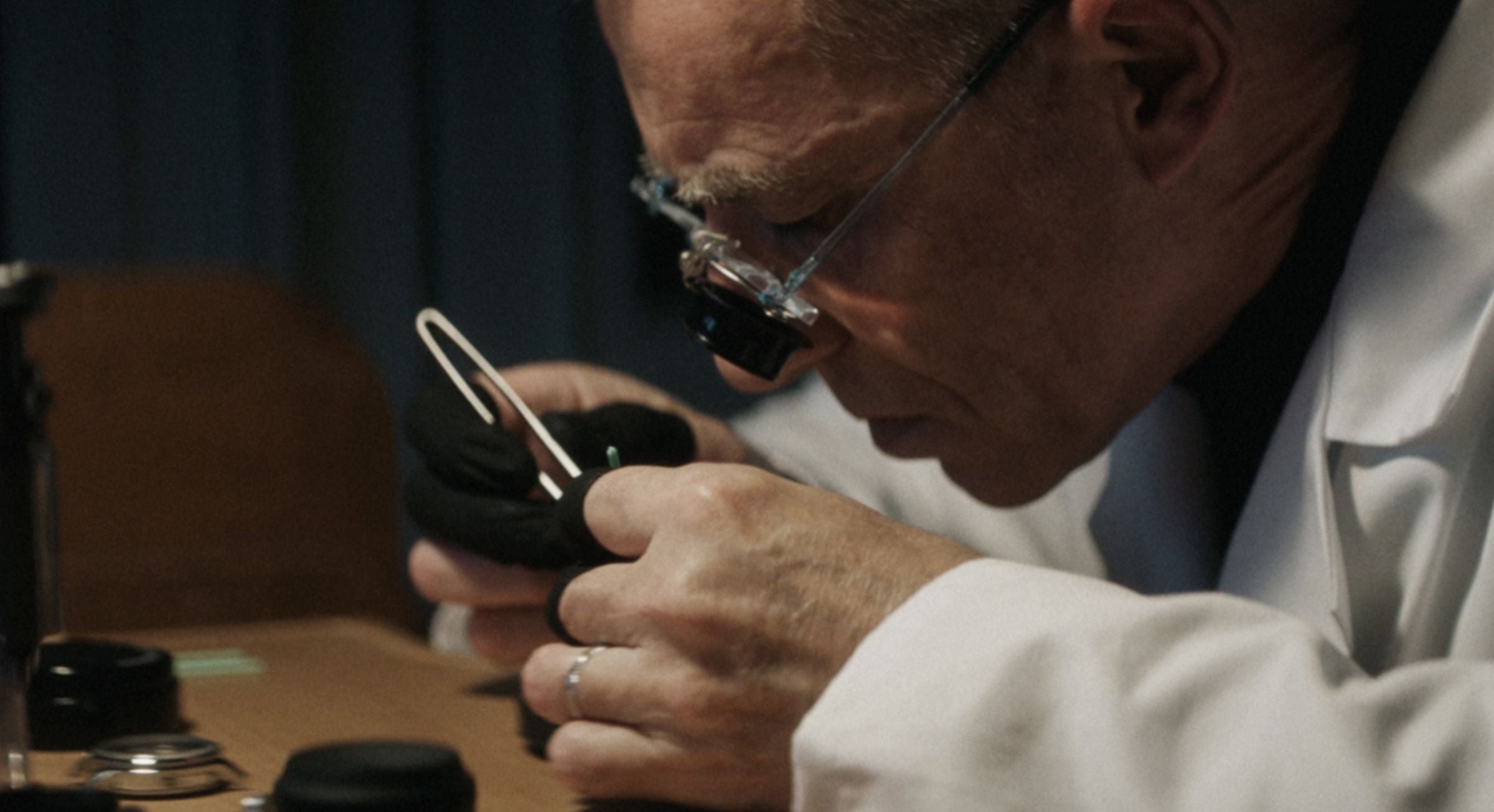 Contrôle par l'horloger des montres de la collection La Pièce