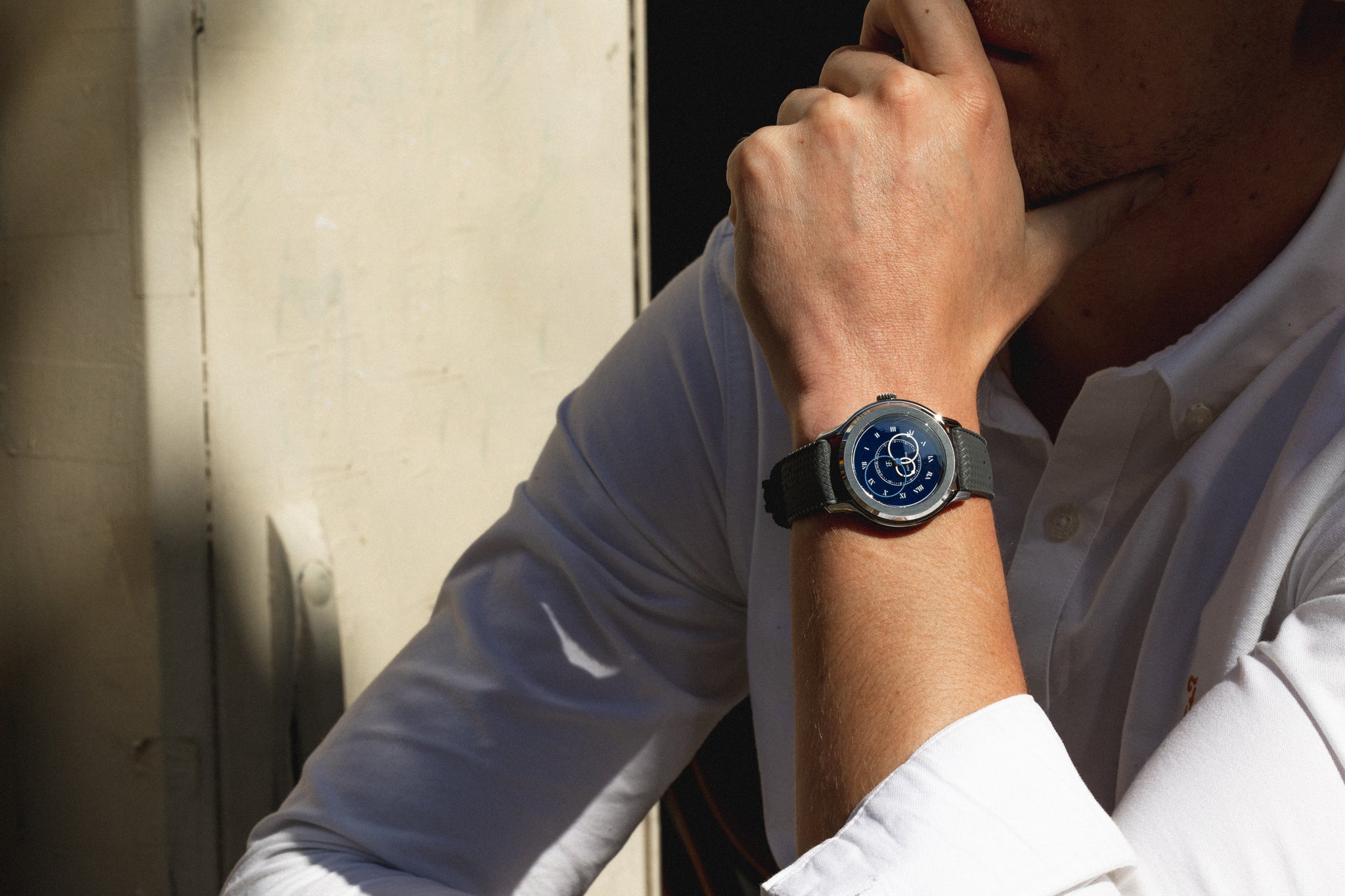 How to enhance your style with a blue watch