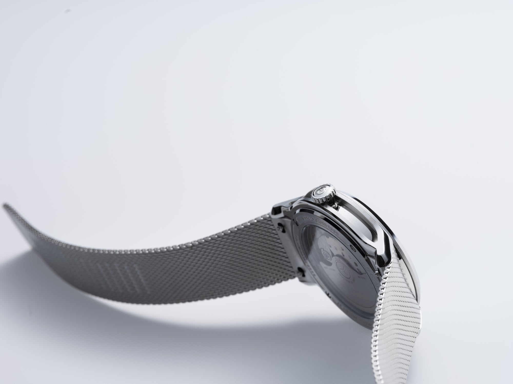 Comparison of Miyota 9015 vs Sellita automatic movement for automatic watches Beaubleu