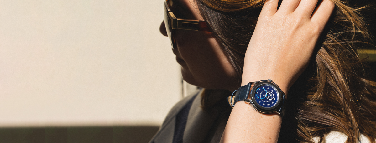 Montre Femme Sector 550 - Fabriquée En Suisse - Cadran Bleu, Bracelet Cuir Bleu - Étanche 100m - Neuve Avec étiquettes