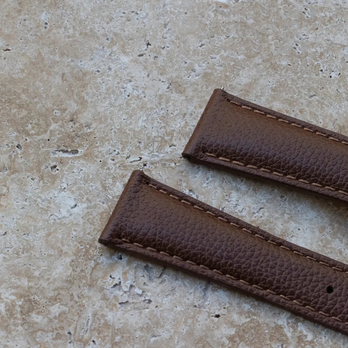 Leather watch band clasp types hotsell