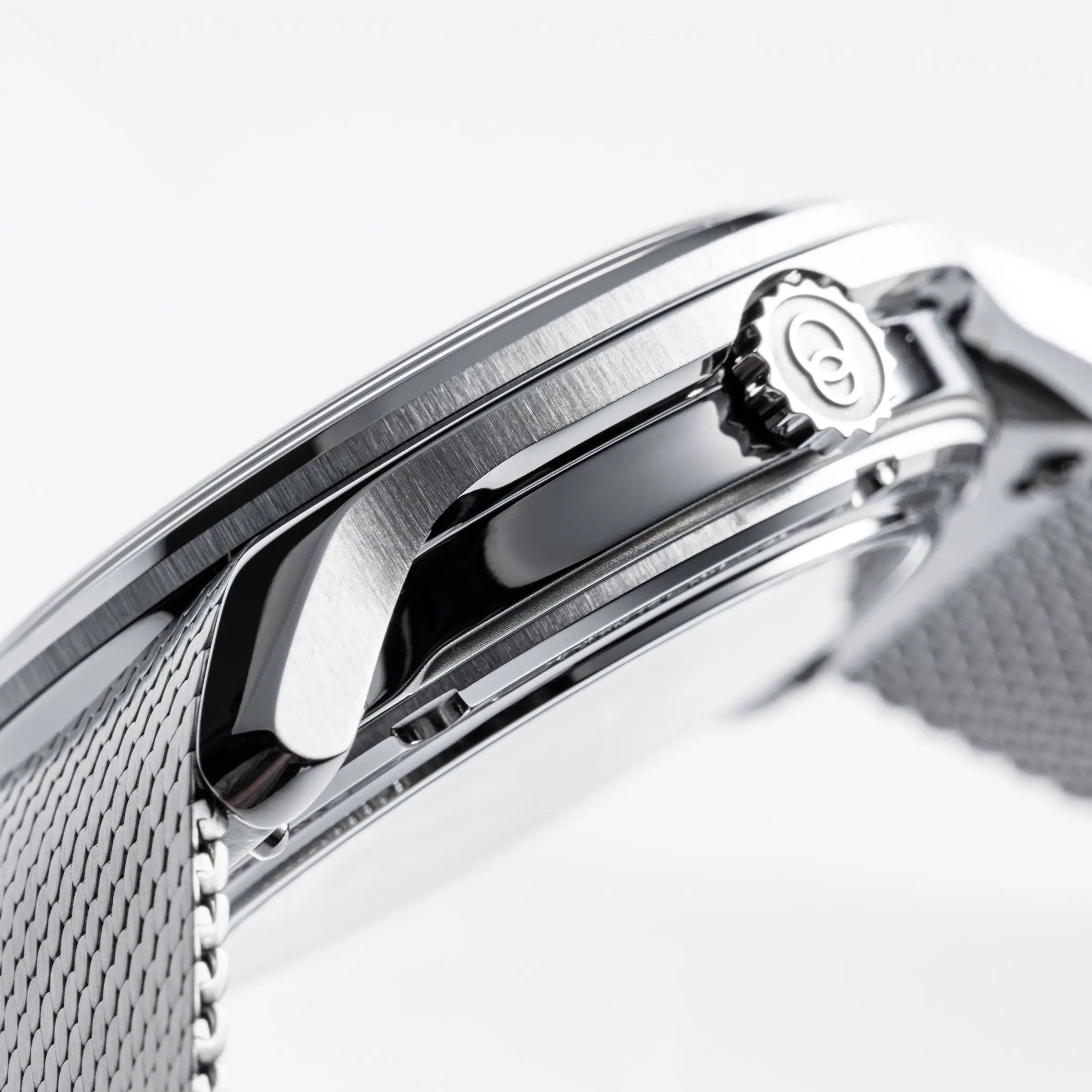 Profil de la montre La Pièce de Beaubleu avec couronne visible